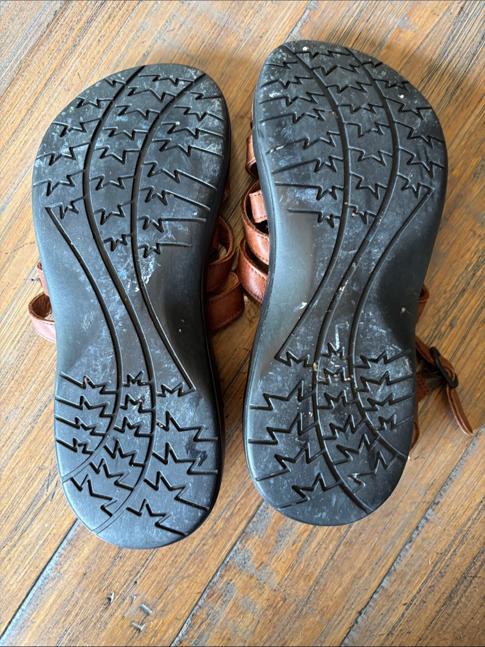Chaco size 9 medium brown sandals - Picture 8 of 14